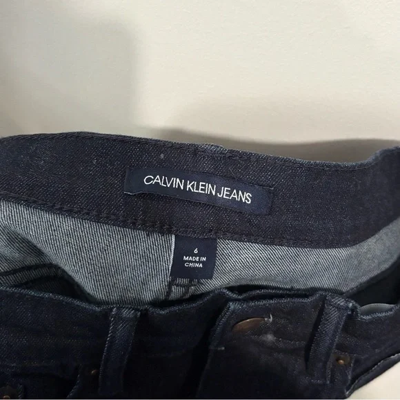 Calvin Klein Jeans - Picture 3 of 3